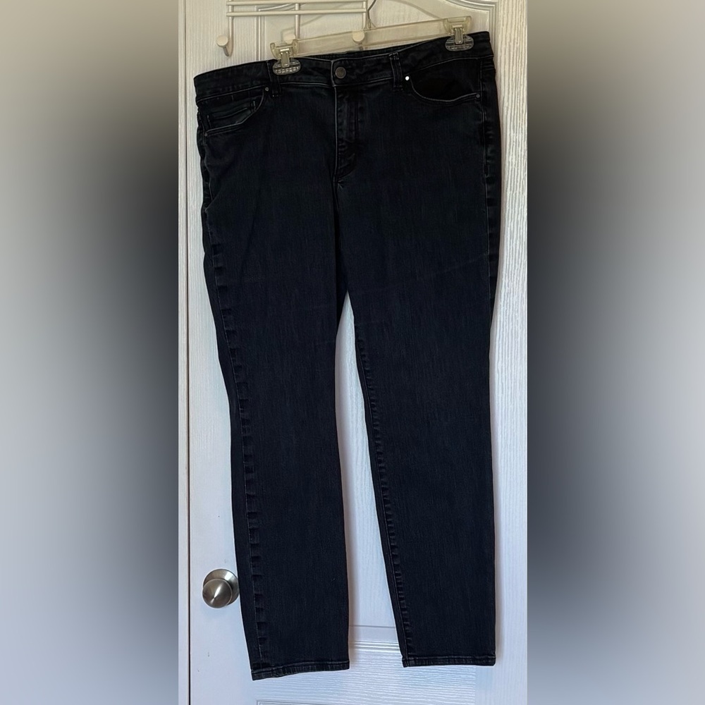 Ann Taylor Curvy dark wash Denim Jeans